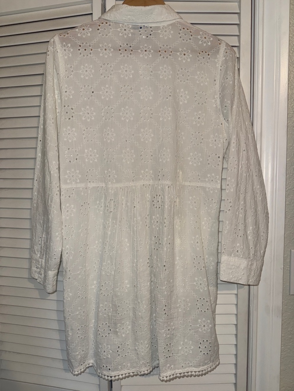 Tommy Bahama Harbor Eyelet Shirt Swim Cover-Up - S - Picture 6 of 6